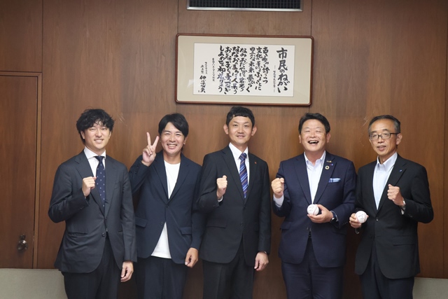 表敬訪問の様子