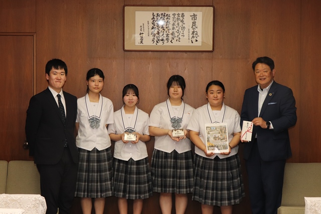 記念撮影の様子