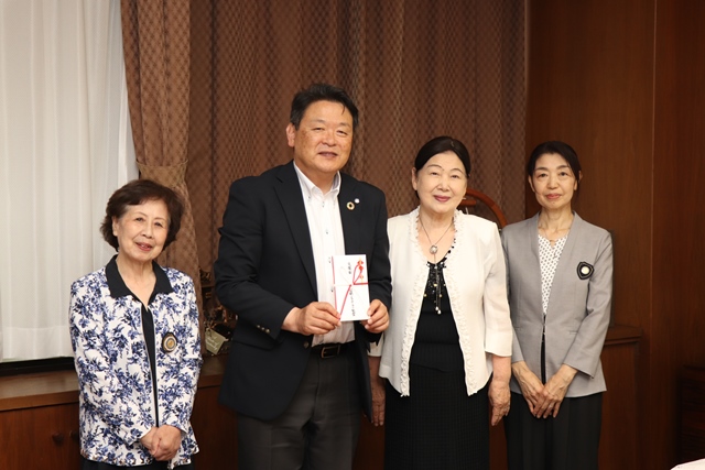 記念撮影の様子