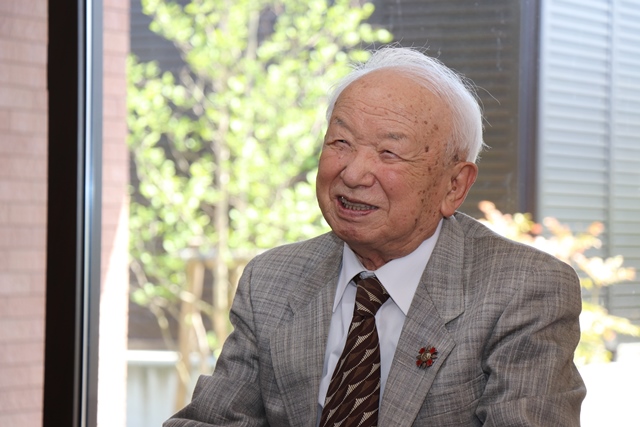 笑顔の義一さん