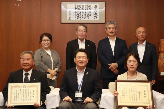 茶谷市長と春木さんたち