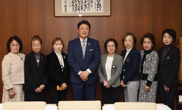 記念撮影の様子