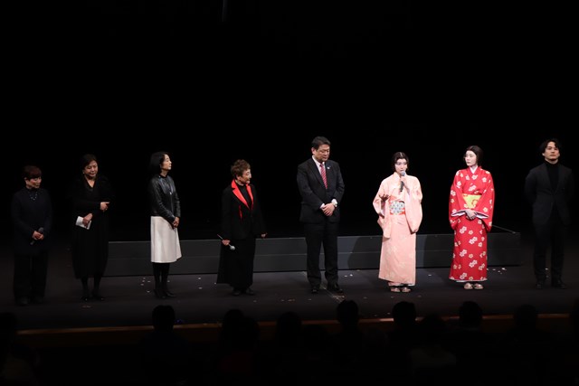 公演後に行われた舞台あいさつ