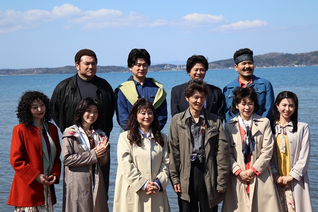 キャスト陣の集合写真